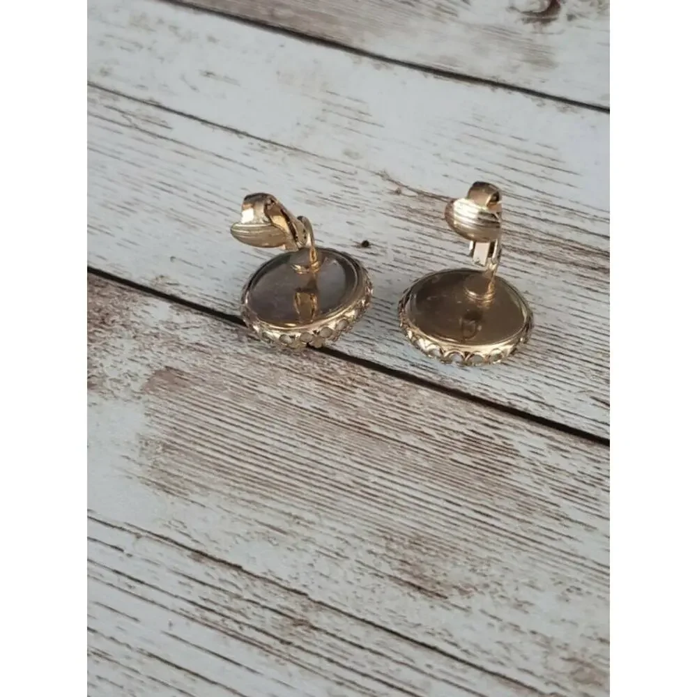 Vintage Clip On Earrings - White & Gold Tone Circle Just Over 5/8